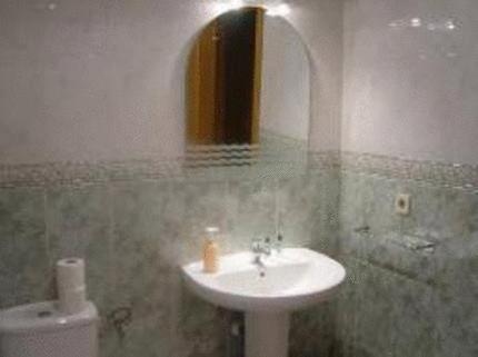 Hostal Emilio Barajas Madrid Eksteriør billede